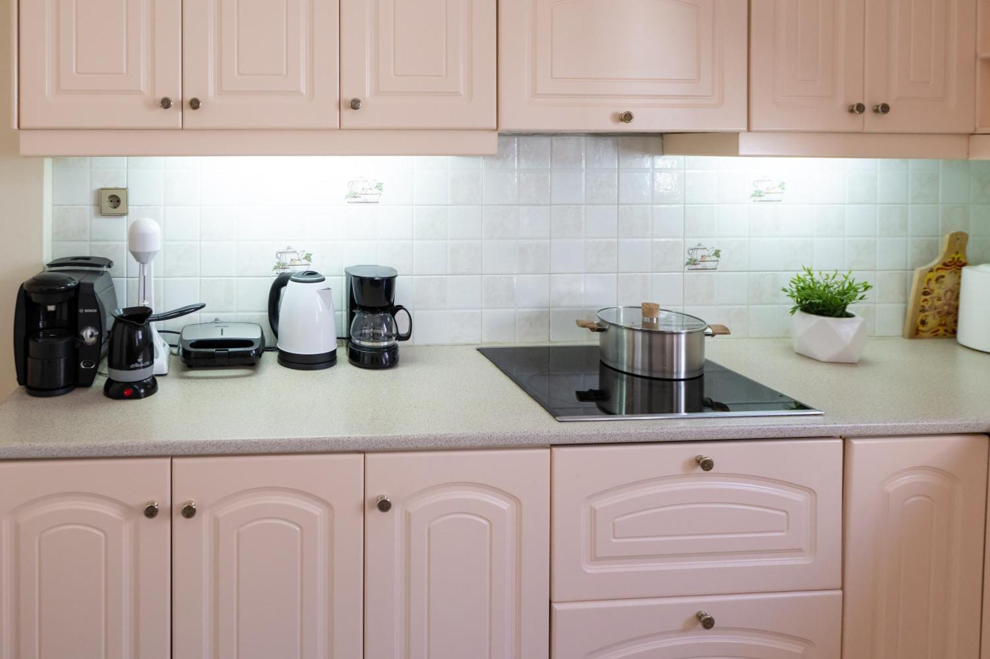 Mando Patrasso - Classical Apartment In The Center Of Patras With Free Parking Ngoại thất bức ảnh